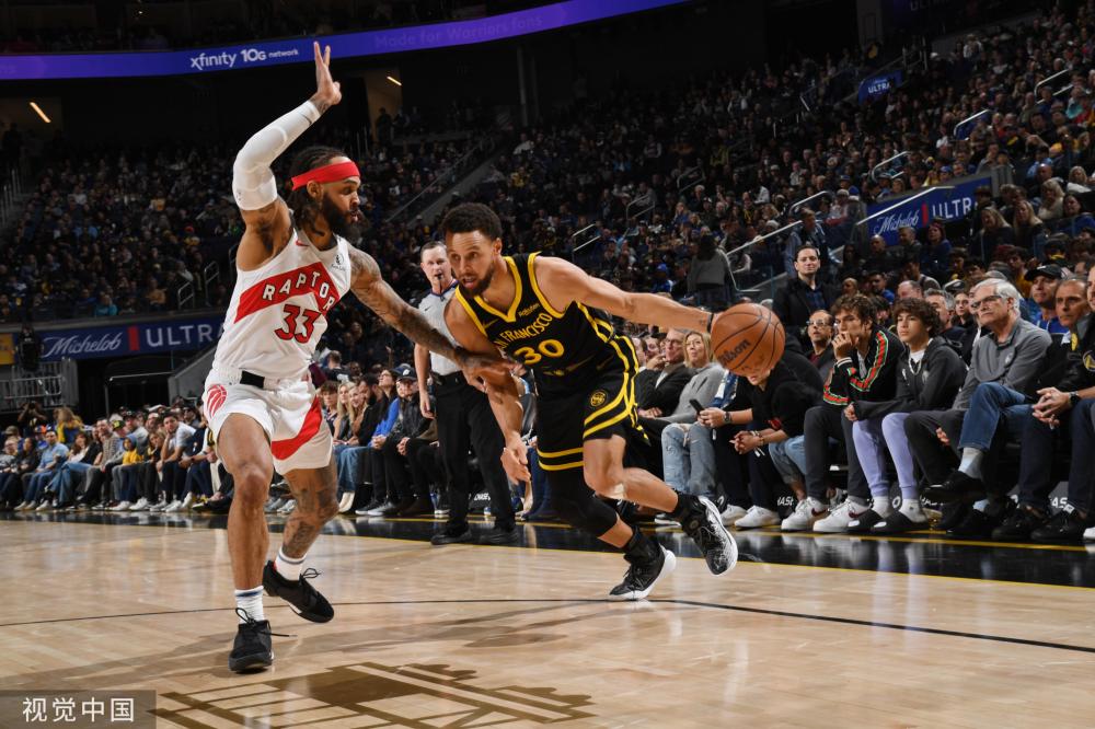 凭借高超的 凭借高超的