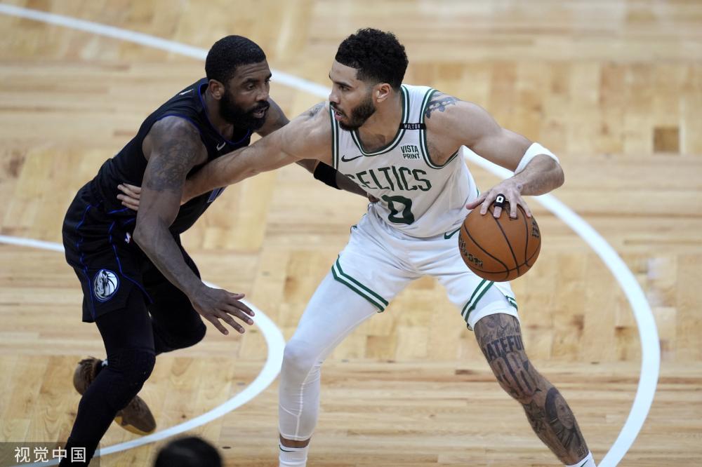 映了许多球 映了许多球