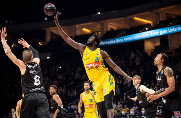 一个运动领 一个运动领