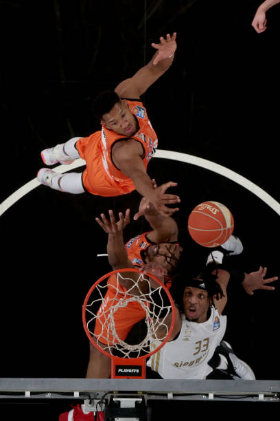 关键功臣 关键功臣