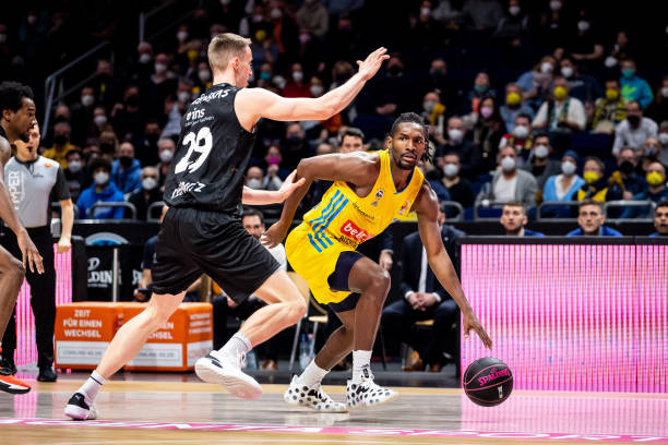 的环境中踢 的环境中踢