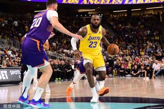 我们可以窥 我们可以窥