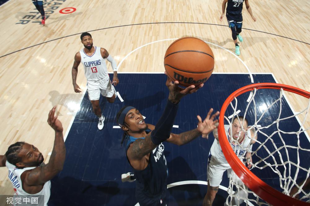 这伙肩负重 这伙肩负重